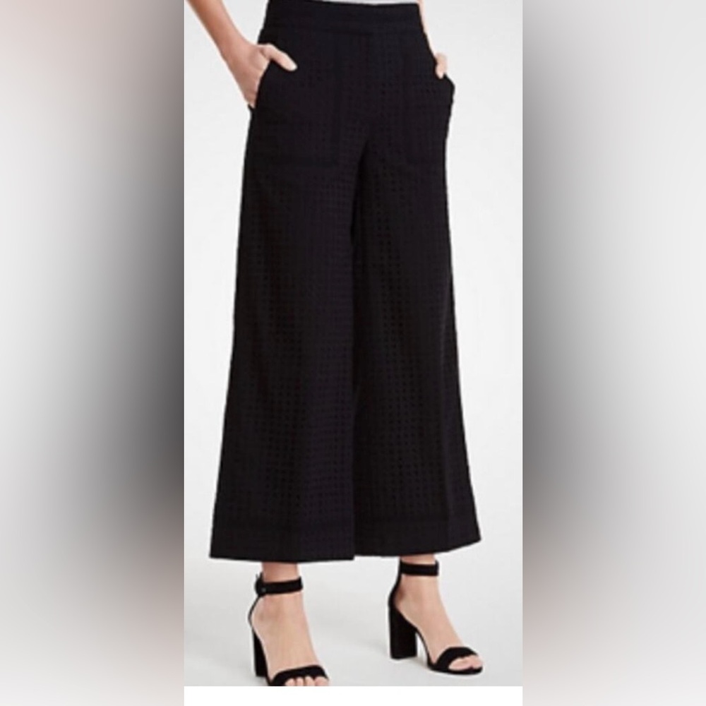 Ann Taylor Black Eyelet Wide Leg Marina Pants Cropped Petite 6P